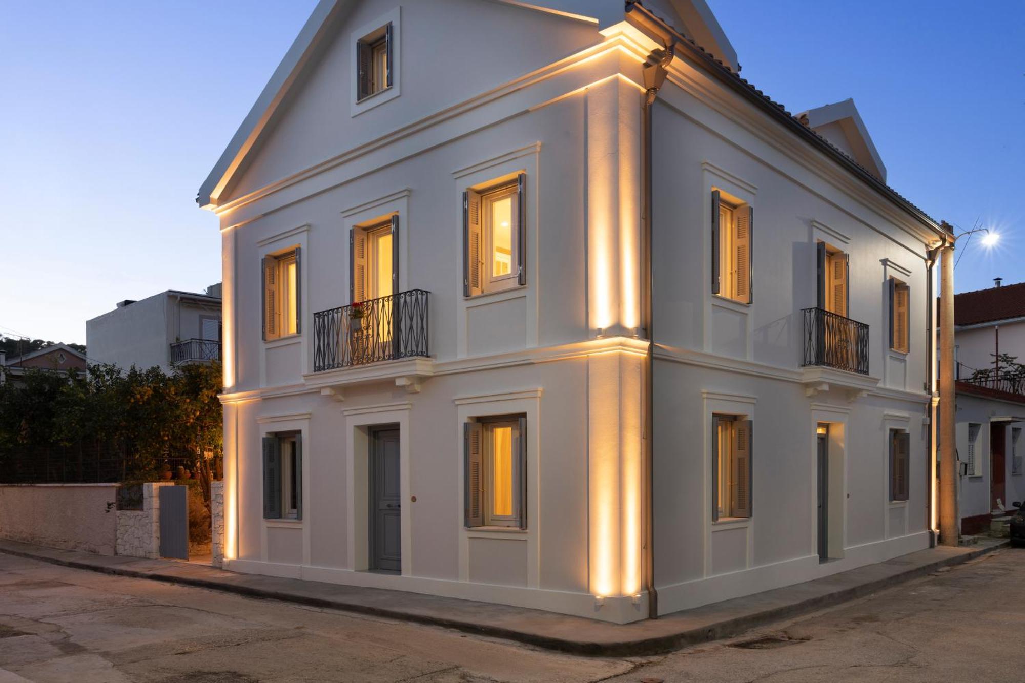 Marissa'S Elegant Retreats Apartment Аргостолион Екстериор снимка